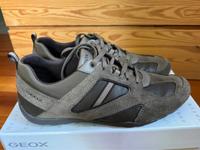 Geox Gr. 43 neu ungetragen mit Originalkarton Brandenburg - Kleinmachnow Vorschau