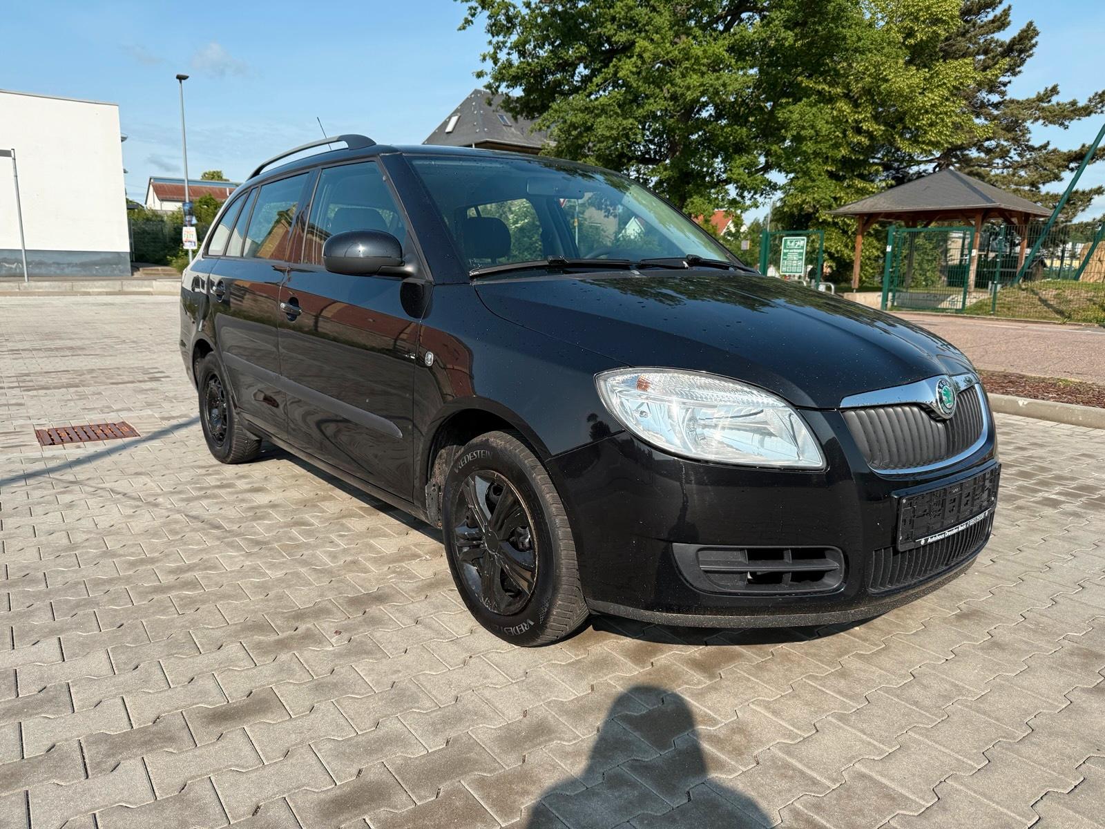 Abbildung des Autos Skoda Fabia 1.4&#x2F;TÜV…