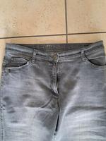 graue Brax Damenjeans  Gr. 36 Rheinland-Pfalz - Speyer Vorschau