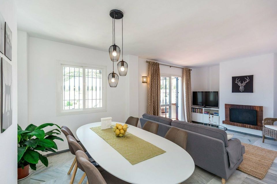 Schönes Penthouse in der nähe von Puerto Banus mit 3 Schlafzimmer in Bad Salzuflen