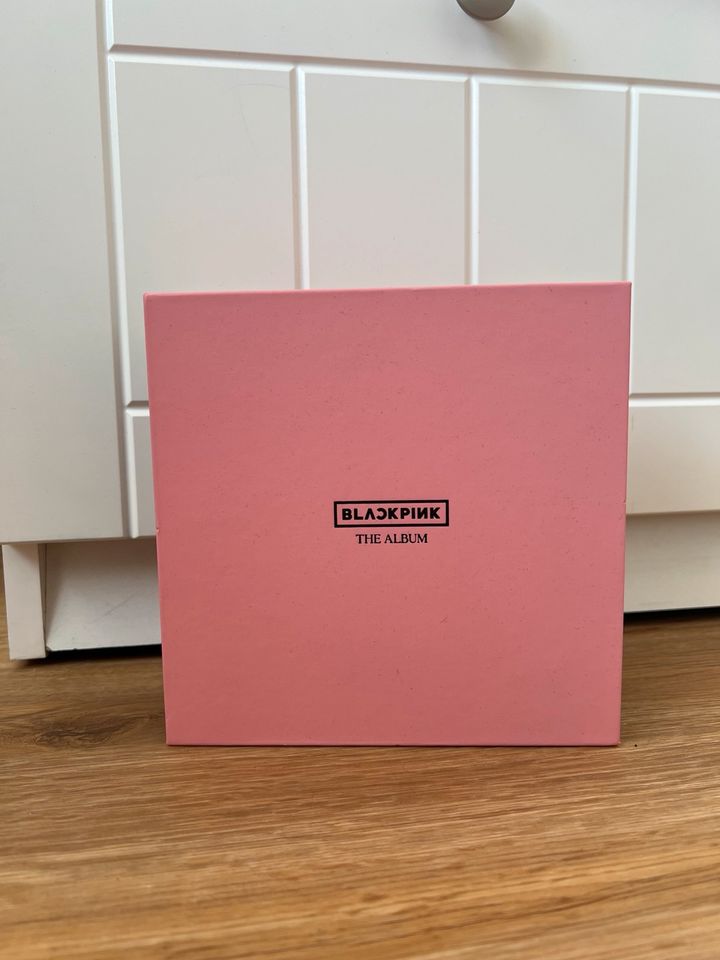 BLACKPINK The Album pink version (ohne Fotokarten) in Mainz