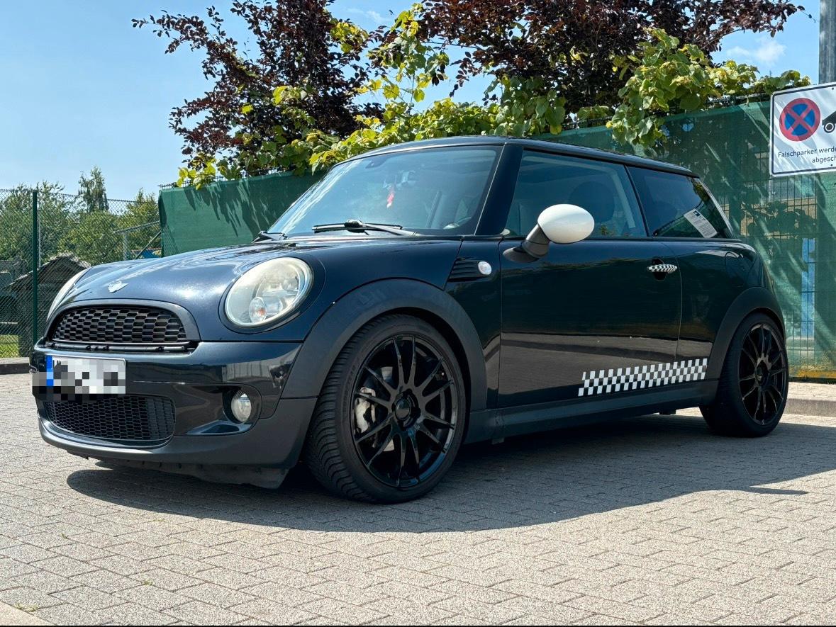 Abbildung des Autos Mini Cooper R56 1.6l
