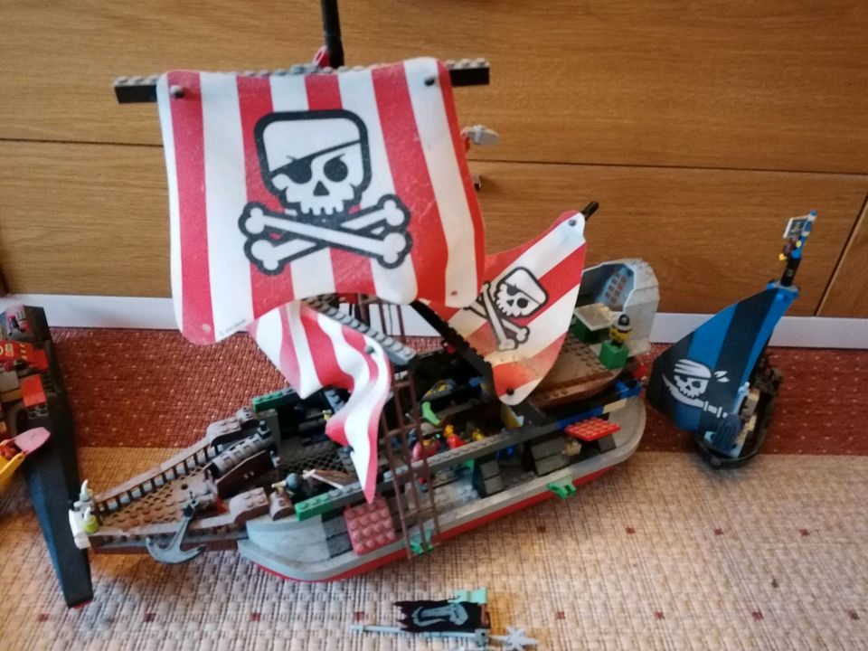 Verschiedene Legosachen, Piratenschiff, Star wars... in Nordenholz