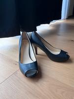 Pumps Peeptoes Buffalo schwarz Gr. 38 Sachsen - Wittichenau Vorschau
