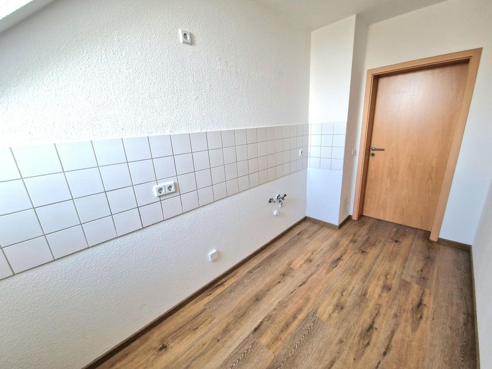 Gemütliche 2-Raum-Dachgeschosswohnung -nahe Sachsenallee- in Chemnitz