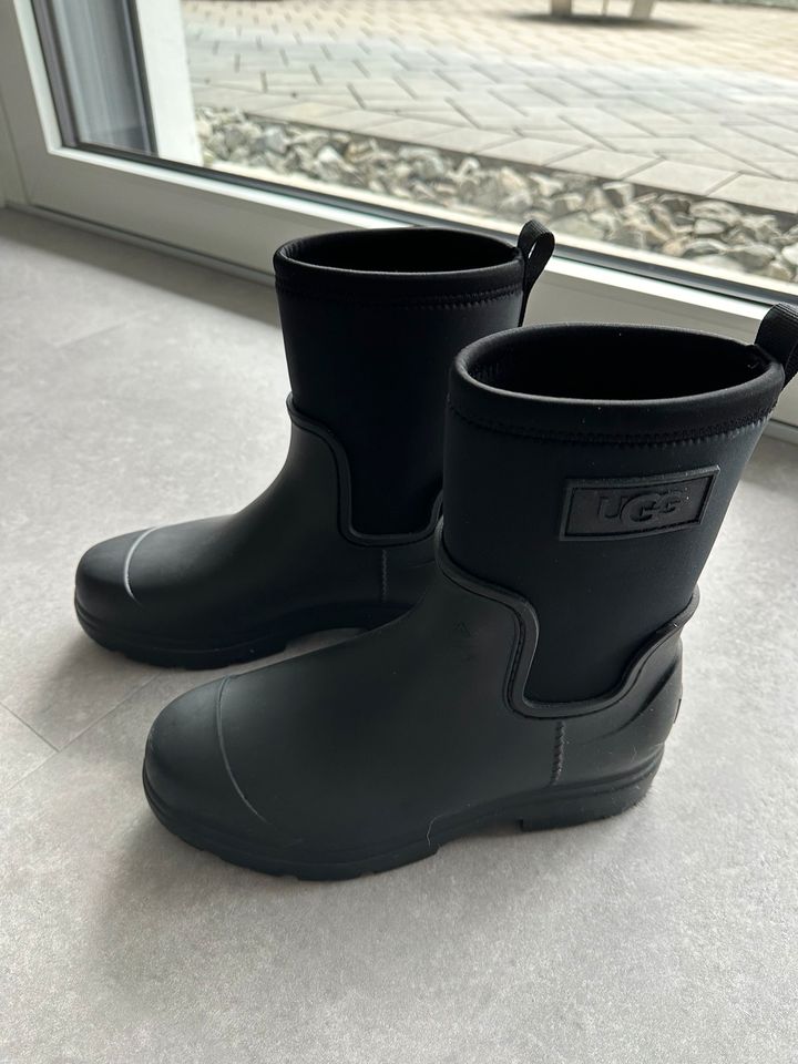 UGG BOOTS/GUMMISTIEFEL/DROPLET MID!Neu!!! in Meschede