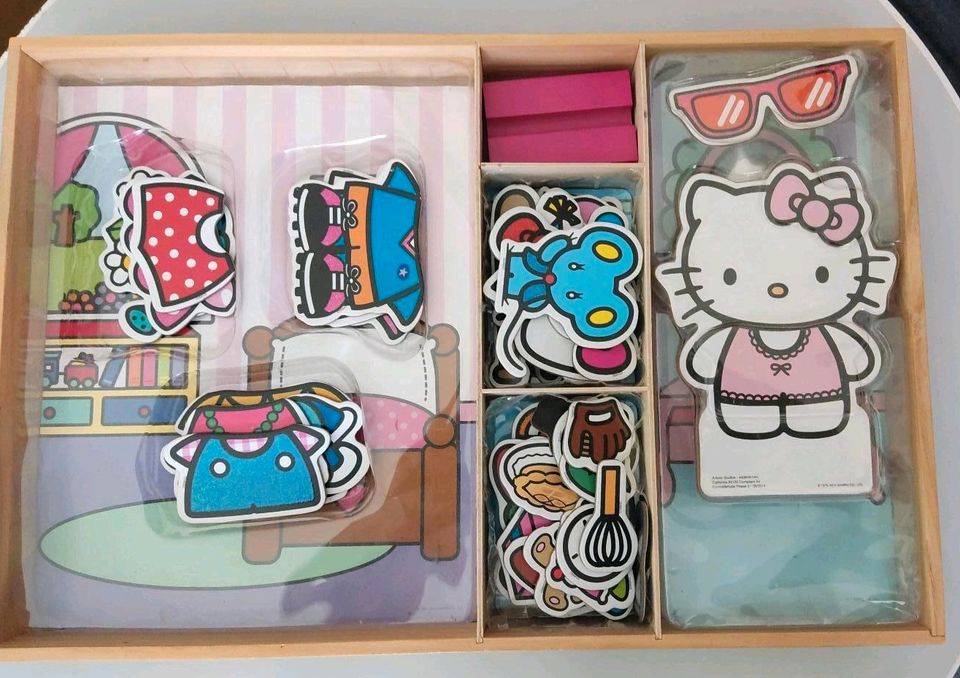 Hello Kitty Magnet Holz Puppe Spiel in Osnabrück
