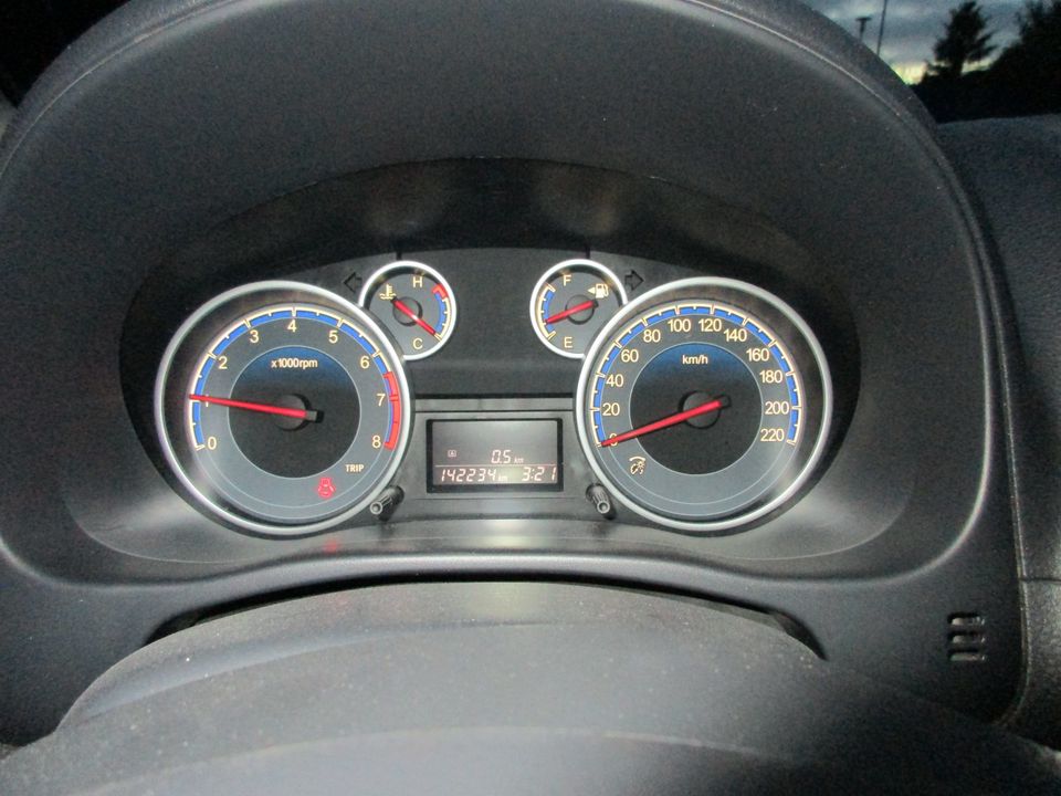 Suzuki SX4 1.6 VVT 4x2 City Benzin , Klima, AHK in Wittlich