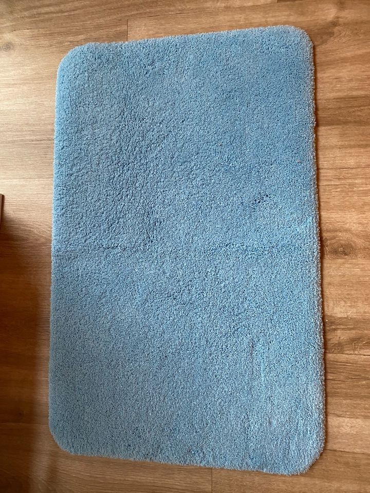 Badezimmer Teppich (blau) von Tchibo in Hamburg