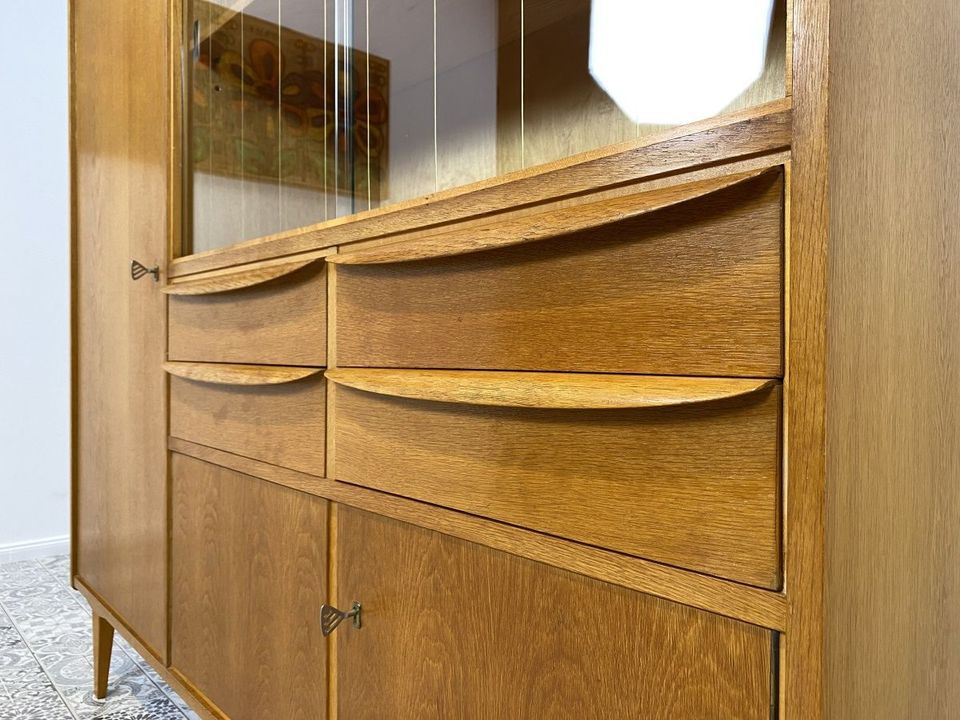 WMK Zeitloser und sehr gut erhaltener Mid-Century Wohnzimmerschrank aus 1960ern Jahren, bauähnlich mit Möbel von Franz Ehrlich für VEB Hellerau # Schrank Vitrine Highboard Sideboard DDR 50er 60er in Berlin