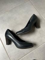 Dunkelblaue Pumps von Tamaris - Größe 38 Bayern - Würzburg Vorschau