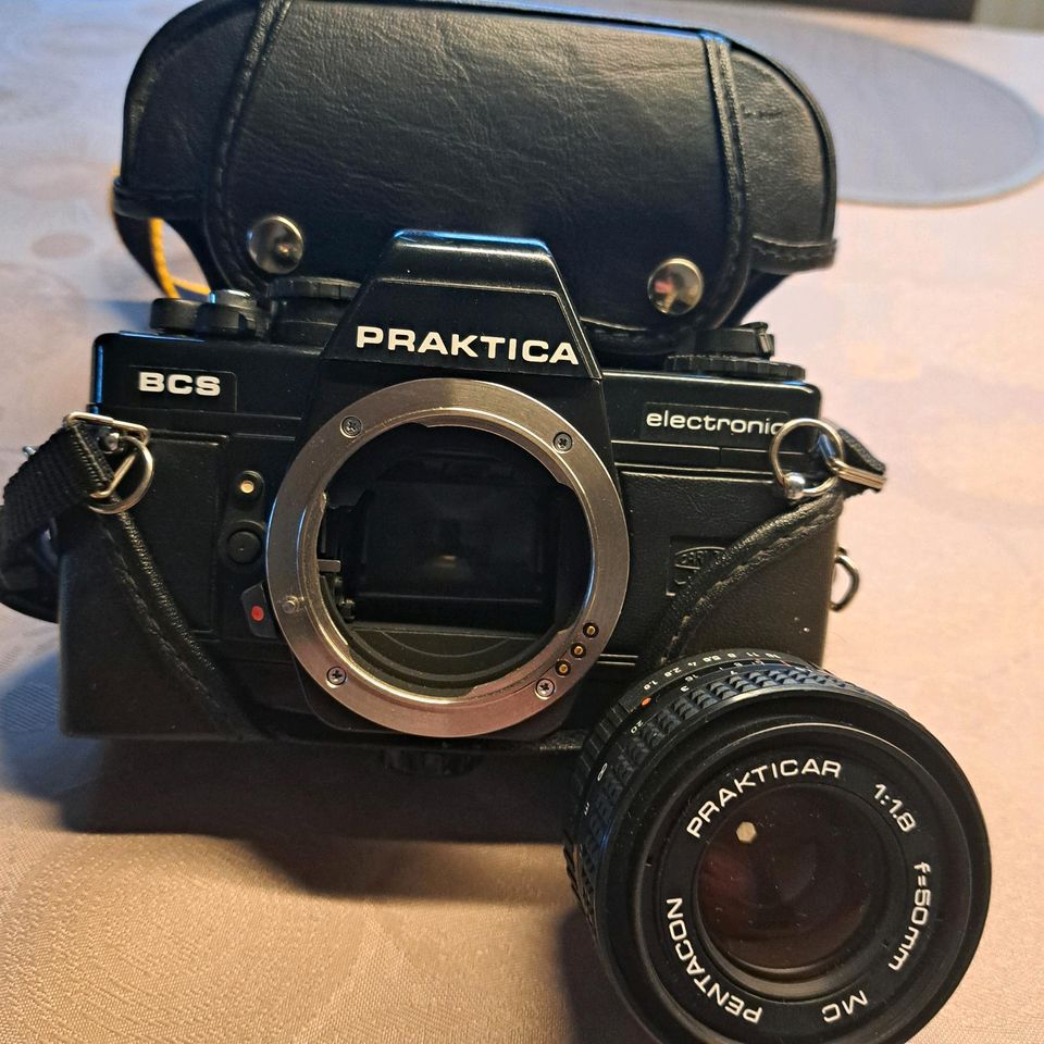 Praktica Spiegelreflexkamera in Herleshausen