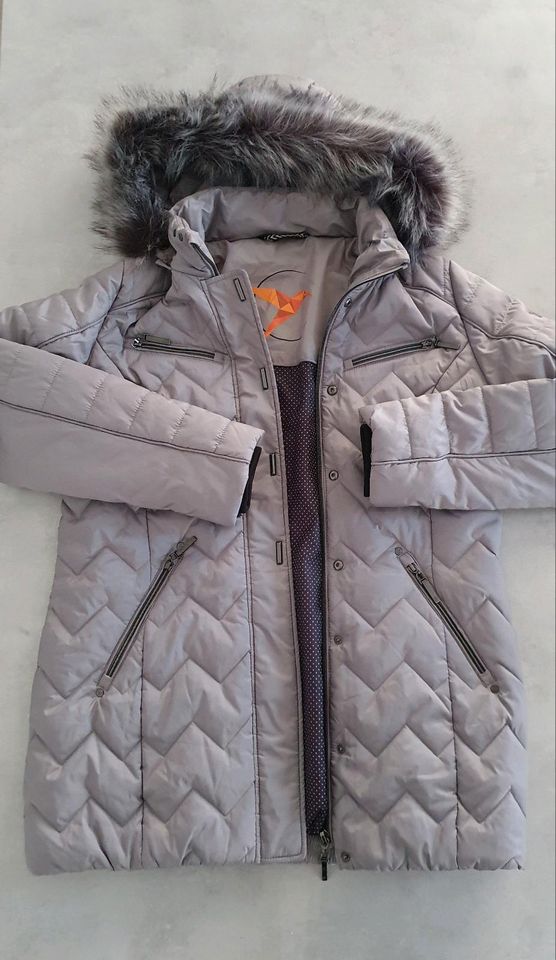 ❤️ KIRSTEN leichte Damen Steppjacke Mantel 40 L (NEU mit Etikett) in Stuttgart