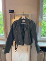 Hellblaue Lederjacke von Stradivarius - Größe M Bayern - Ottobeuren Vorschau