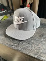 Nike Cap Silber Baden-Württemberg - Oberderdingen Vorschau