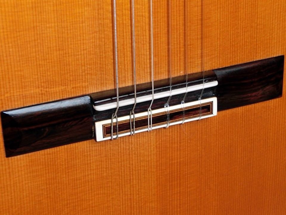 Klassische Gitarre der Spitzenklasse mit traumhaftem Klang in Köln