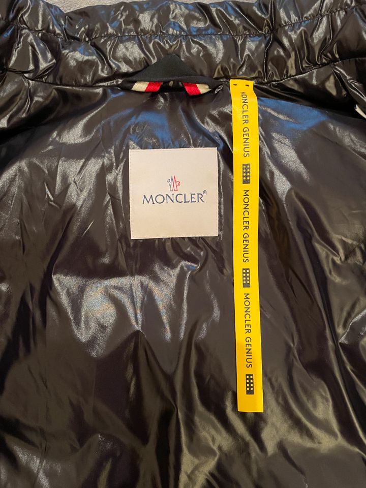 NEUWERTIG: MONCLER GENIUS N°2 1952 DAUNEN JACKE/ WESTE GR. 3 (40) in Hamburg