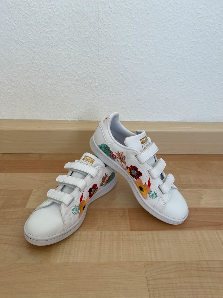 SNEAKERS ADIDAS STAN SMITH BLUMEN Gr 38 in Köln - Köln Junkersdorf | eBay  Kleinanzeigen ist jetzt Kleinanzeigen