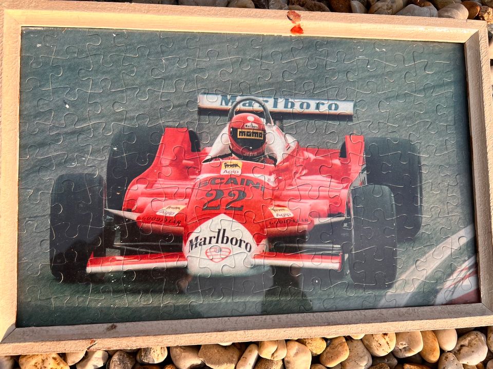 Formel 1 Bild 70er Jahre Marlboro Startnummer 22 in Bernsdorf