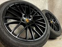 Original 21 Zoll Porsche Cayenne Coupe E3 RS Spyder Winterreifen Nordrhein-Westfalen - Paderborn Vorschau