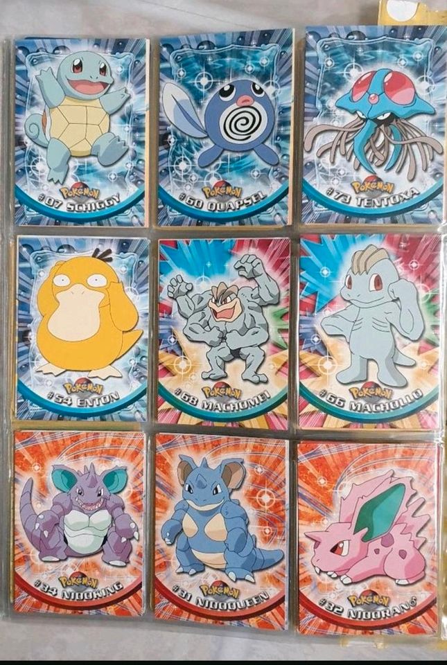 35x Pokemon Karten Topps Pikachu in Gladbeck