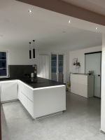 Moderne 3,5 Zimmer Maisonettewohnung mit Balkon,Terrasse und Gart Baden-Württemberg - Nürtingen Vorschau