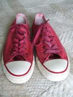 Converse All Star Chucks Turnschuhe Gr. 37,5 Inklusive Versand Nordrhein-Westfalen - Langenfeld Vorschau