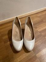 Creme Weiß Pumps von UNISA Nürnberg (Mittelfr) - Oststadt Vorschau