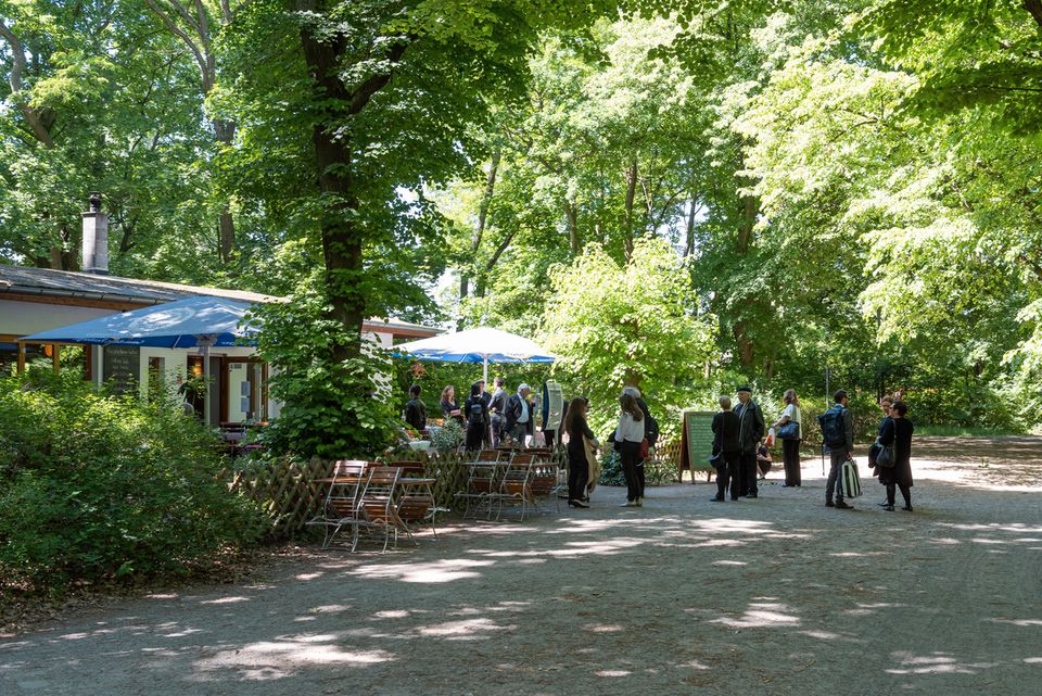 Dachgeschossneubau-Potenzial: Vier Einheiten + Lagerfläche für eigene Ideen in Berlin-Friedrichshain in Berlin