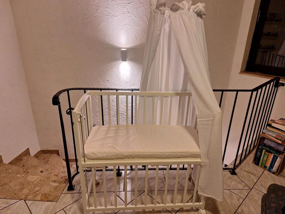 Beistellbett höhenverstellbar (Babybett,Stubenwagen,Betthimmel) in Tholey