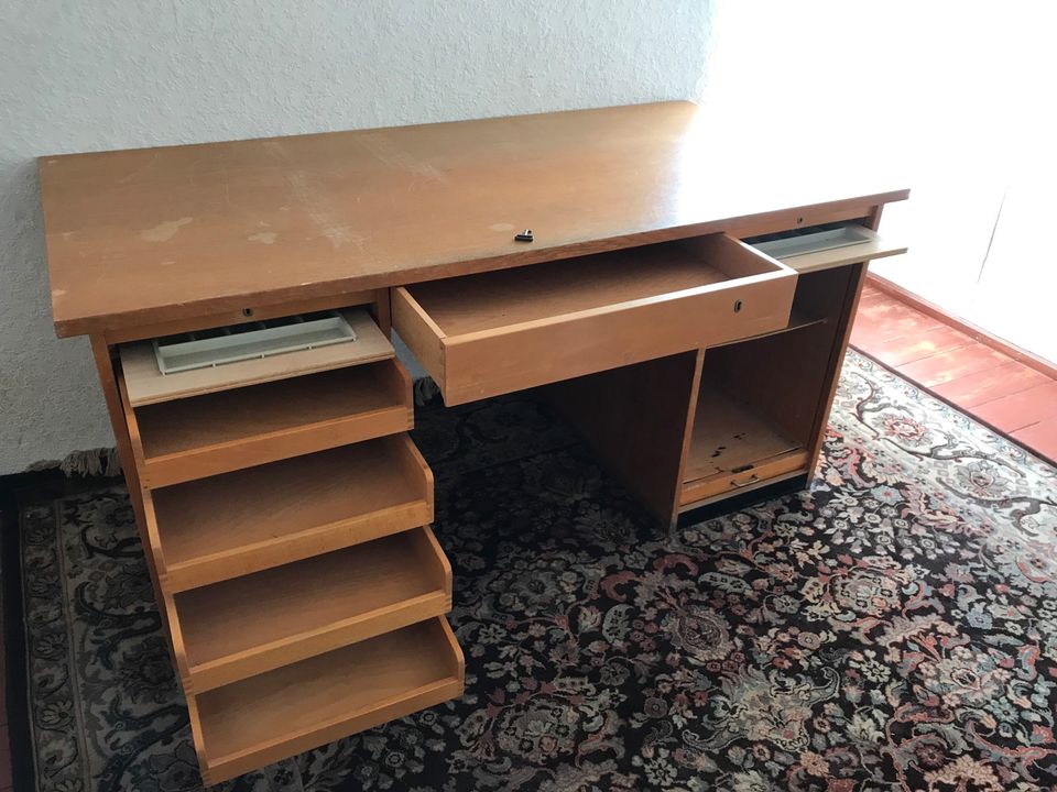 Schreibtisch Holz nur Abholung…Home Office in Landshut
