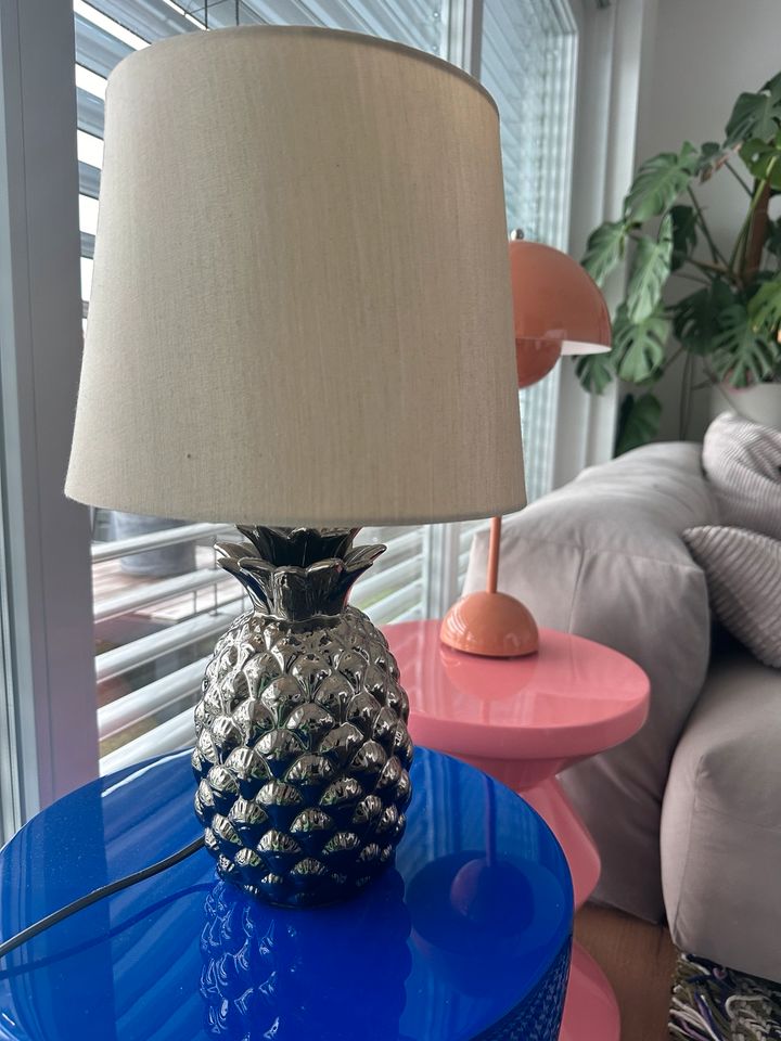 Westwing Ananas Lampe in Roth