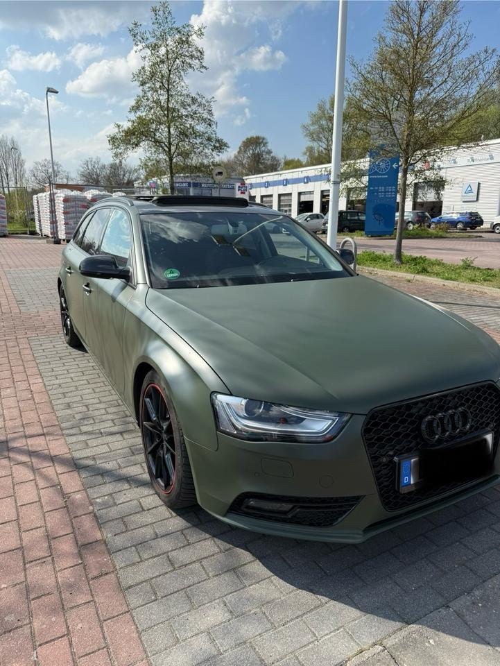Audi A4 Avant B8 / TÜV neu / Pano/ Fahrwerk / Camouflage / s line in Berlin