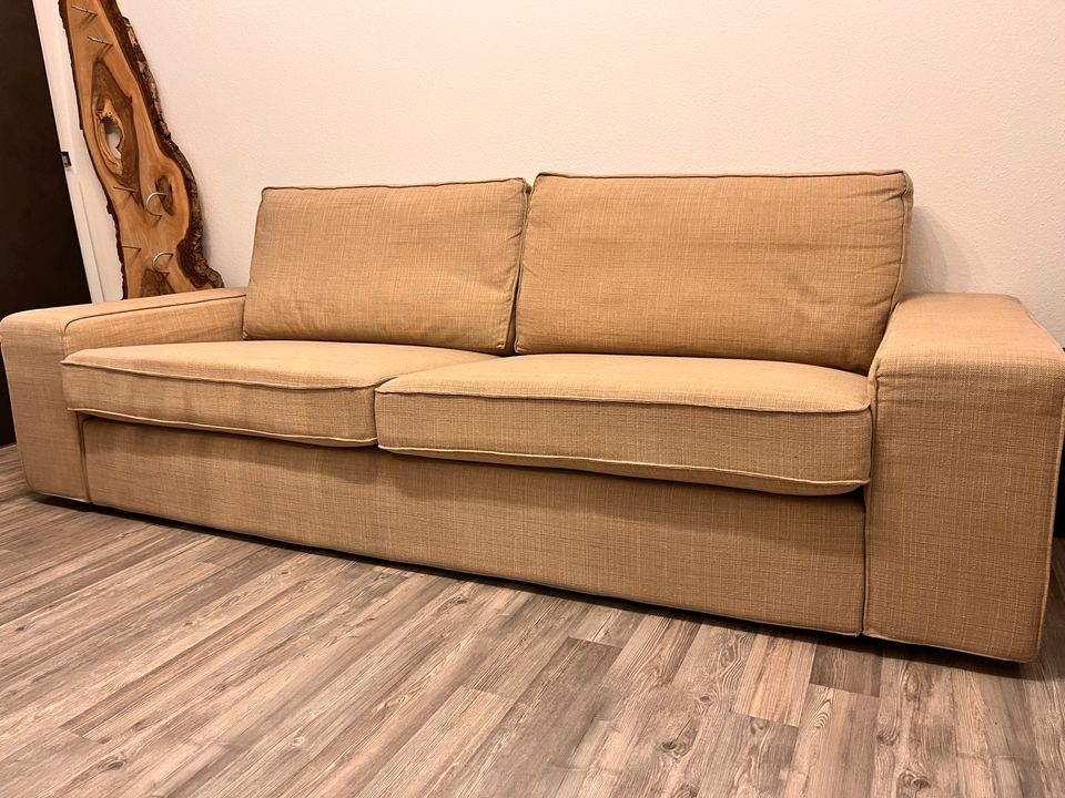 Beiges Dreier Sofa in Göggingen