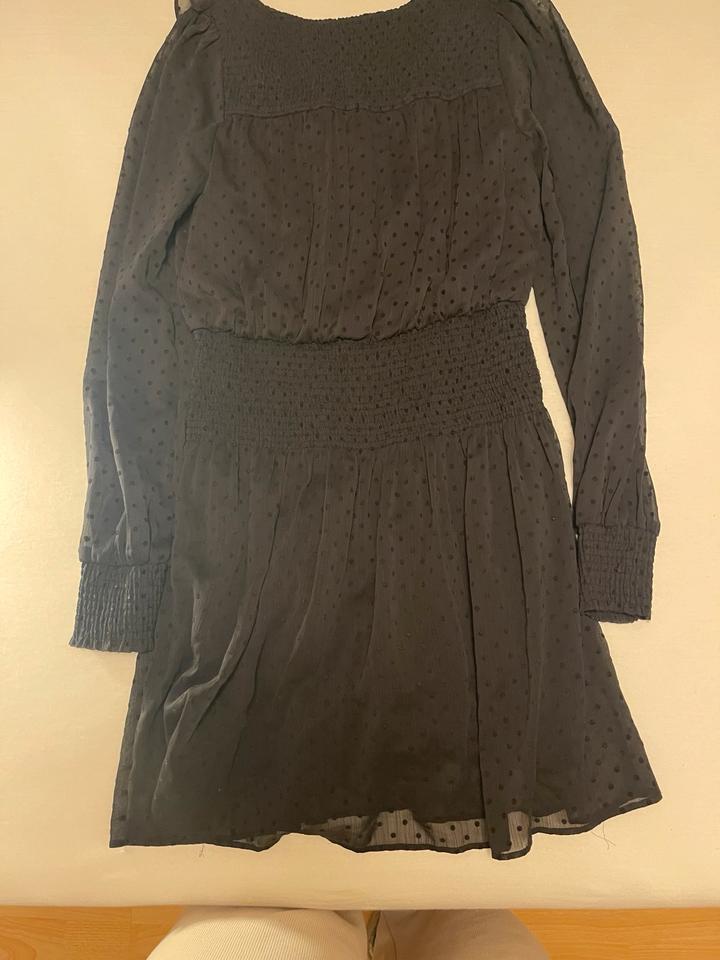 Kleid mit Volants jumpsuit gepunktet transparent schwarz XS in München