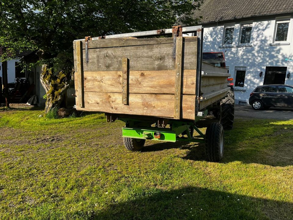 Kipper Abhänger Trecker in Lüdenscheid