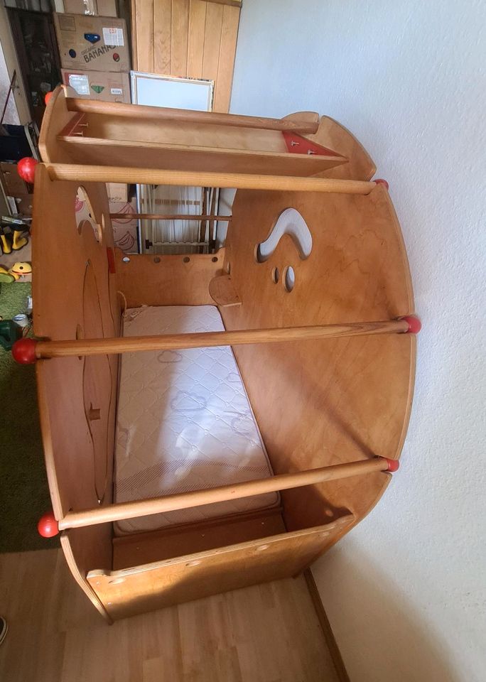Haba Räuberhöhle Kinderbett Bett Spielbett & Träumeland Matratze in Langenargen