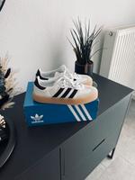 Samba Sneaker Plateau 40 2/3 Schuhe Damen Adidas schwarz weiß Bayern - Aichach Vorschau
