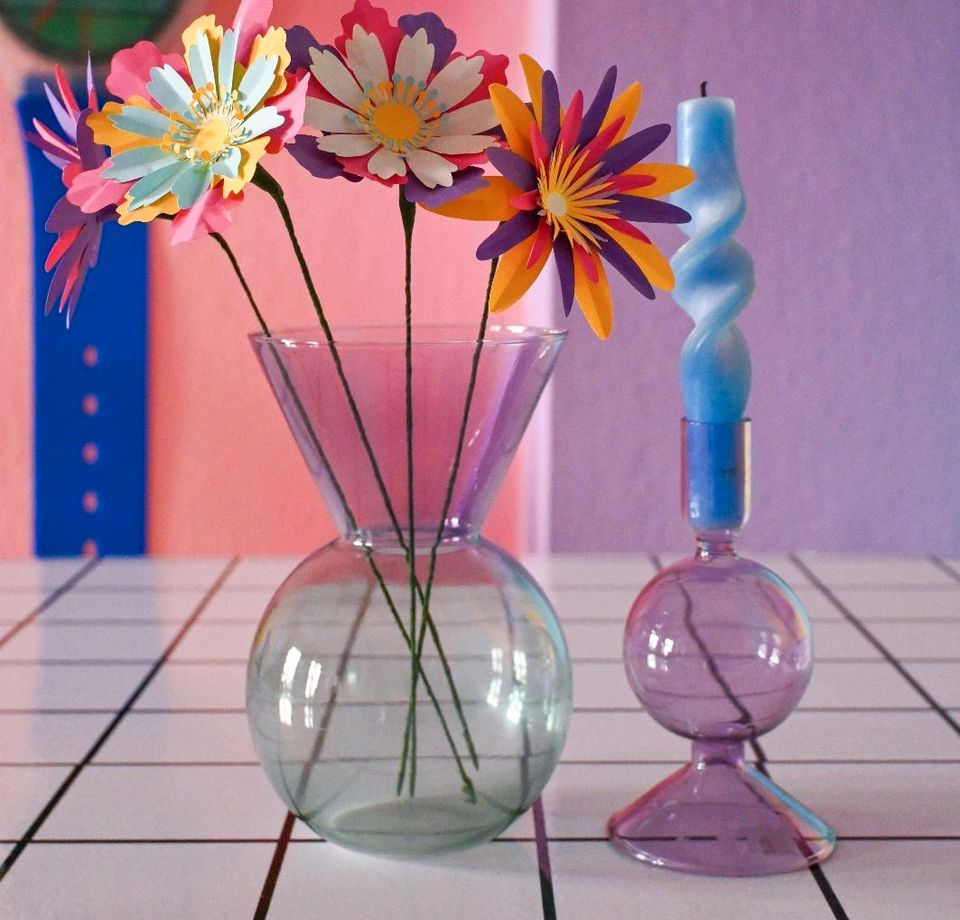 Vase und kerzenständer, Kerzenhalter, Mundgeblasenes Glas in Berlin