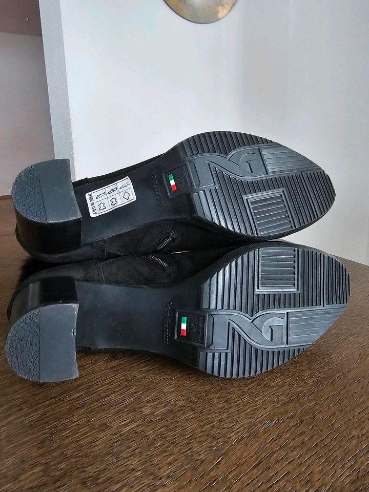 Wie neu! Gr.41 Nero Giardini Leder Stiefeletten in Usingen