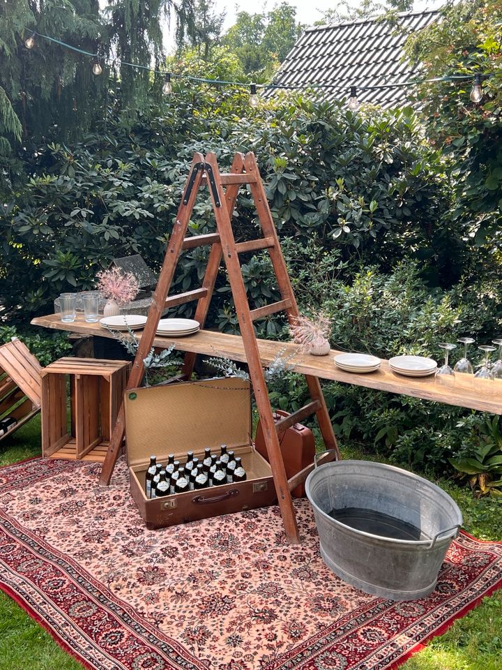 100x Vintage Stühle zu vermieten Verleih Hochzeit Trauung Feier in Halle