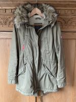 Superdry Winterjacke Parka Damen khaki  Gr M Rheinland-Pfalz - Münster-Sarmsheim Vorschau