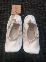 Tanzschläppchen weiß ungetragen Ballerina Schuhe Gr. 26 Leipzig - Neulindenau Vorschau