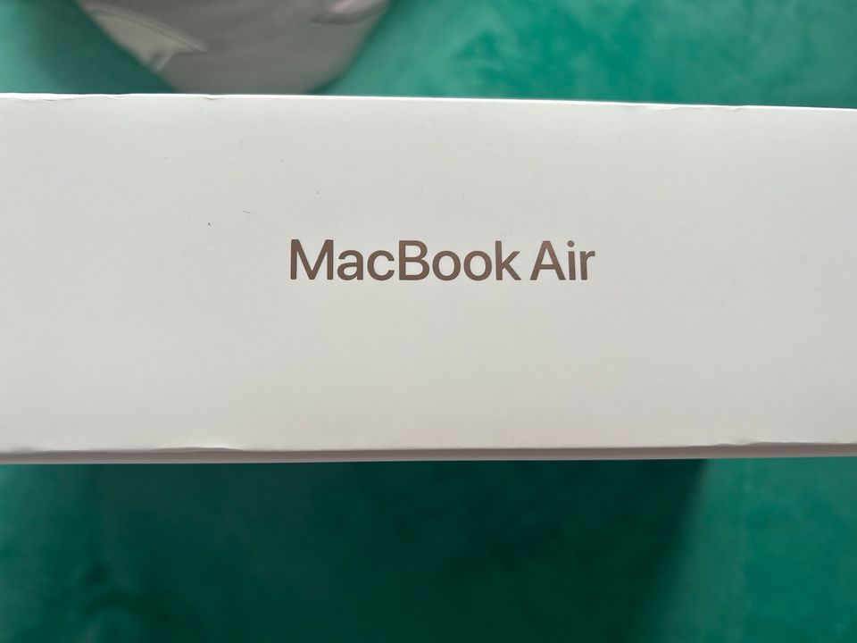 MacBook Air 13- inch 256 GB + Akkukabel und Originalverpackung in Essen