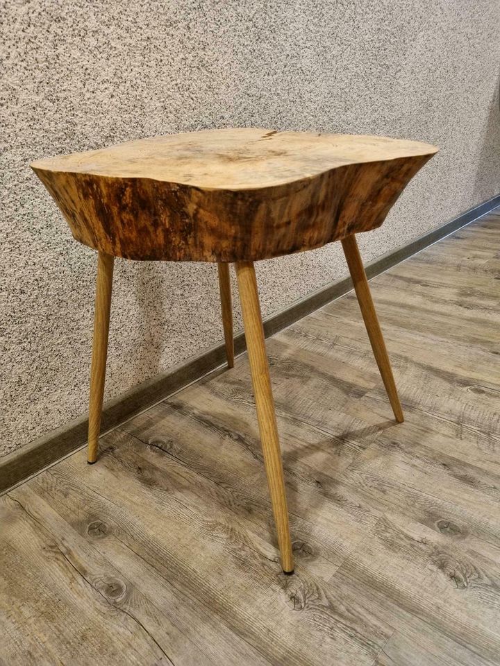 CauchTisch/ Holz Scheiben Tisch/ Beistelltisch/ Wohnzimmer Tisch in Bückeburg