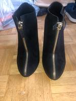 Pumps Stiefeletten Zara mit Gold Reißverschluss Innenstadt - Köln Altstadt Vorschau