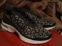 Nike Air Max Leo Khaki schwarz Gr. 38 neuwertig Bayern - Wolfratshausen Vorschau