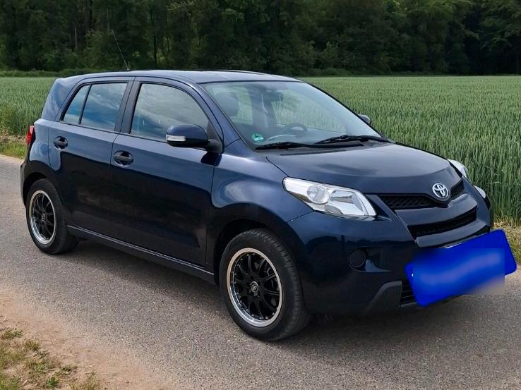 Abbildung des Autos Toyota Urban Cruiser (Ta…