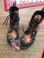 Dr.Martens mit Blumenmuster Baden-Württemberg - Lahr (Schwarzwald) Vorschau