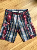Shorts von EDC in Größe 36 zu verkaufen!! Niedersachsen - Bad Iburg Vorschau